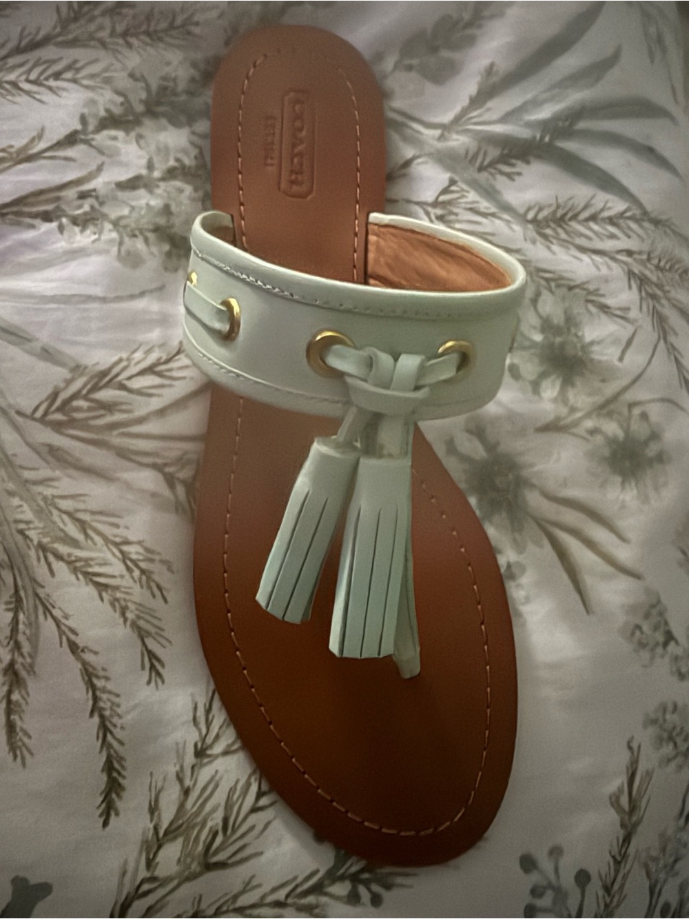 COACH BRAND NEW Mint Green Leather Sandals *******AUTHENTIC ********